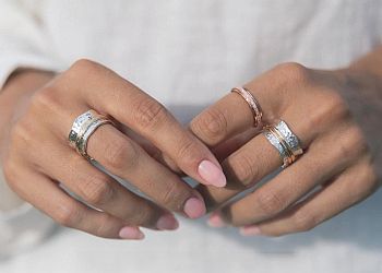 Belleville jewelry Charm Diamond Centres Belleville