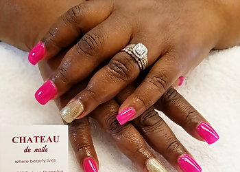 Kamloops nail salon Chateau De Nails