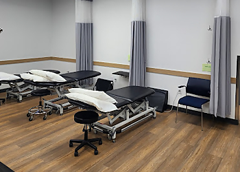 Orangeville physical therapist Chintan Dave, PT - LIFEMARK ORANGEVILLE