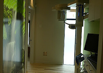 Richmond children dentist Dr Tasneem Manji - CHOMPERS FAMILY DENTAL