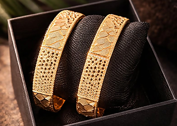Chouhan Jewellers - Niagara Falls, ON Jewellery - Bangle Display Image