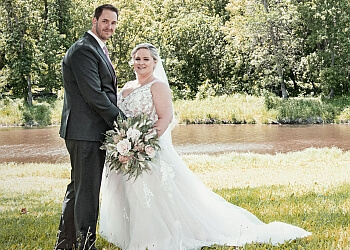 Winnipeg wedding photographer Chris Jensen Studios