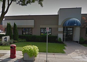 Norfolk real estate lawyer Chris Nunn - MHN LAWYERS