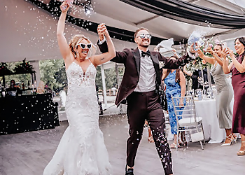 Chromaticframes Photography - Belleville, ON Photographes De Mariage - Service Image