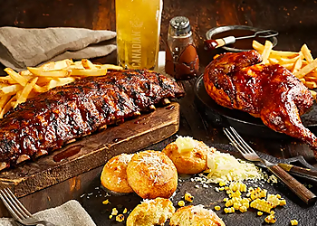 Mississauga sports bar Chuck's Roadhouse Bar & Grill Mississauga