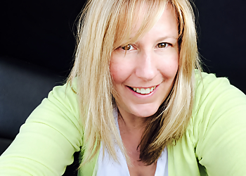 Cindy Hautanen R.TCMP, R.Ac - ACUPUNCTURE PLUS - Thunder Bay, ON Acupuncture - Doctor Portrait Image