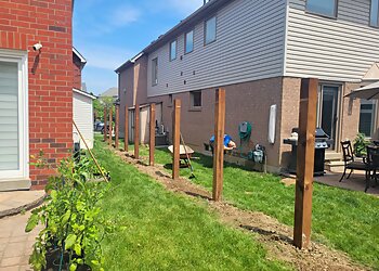 Markham fencing contractor Citywide Post Hole Diggers image 1
