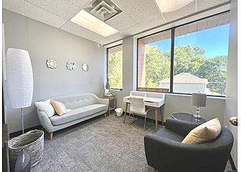 London Thérapeutes Clara Madrenas, MSW, RSW - COUNSELLING SERVICES OF LONDON