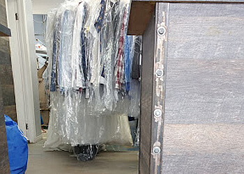 Brampton dry cleaner ClarkWest Drycleaners
