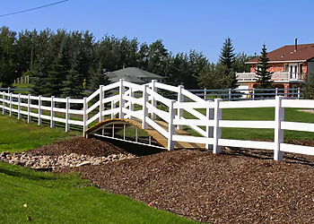 Sherwood Park fencing contractor Classic Fencing