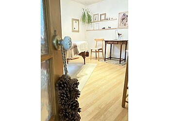 Quebec naturopathy clinic Claudine Nobrega