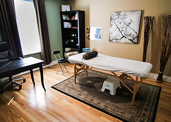 Longueuil yoga studio Clinique ATMA