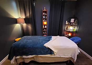 Clinique Therapie Musculaire - Dollard des Ormeaux, QC Massage Therapy - Treatment Room Image