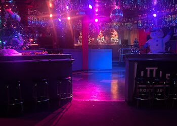 3 Best Night Clubs in Winnipeg, MB - Expert Recommendations