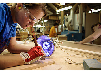 Laval Ébénisteries Club Cuisine BCBG