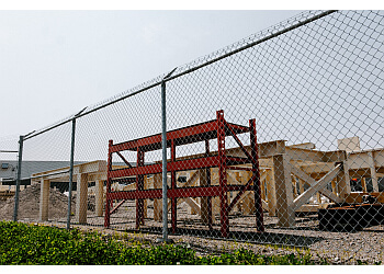 Saguenay fencing contractor Clôtures Clermont Inc.