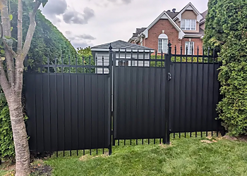 Mirabel fencing contractor Clôtures Du Nord