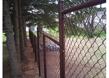 Trois Rivieres fencing contractor Clôtures Henri Michaud