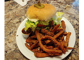 Saskatoon Poisson Et Frites Coachman Restaurant and Bar