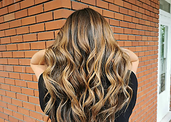 Quebec hair salon Coiffure Distinctive