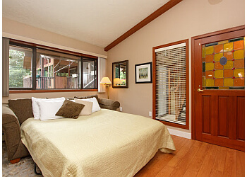 Saanich bed and breakfast Cole's Bay Bed and Breakfast