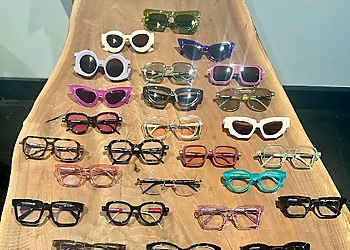 Coles and Keys Inc. - Stratford, ON Opticians - Eyeglasses Image