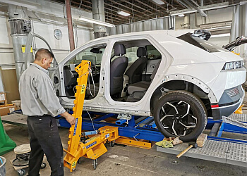 Coquitlam auto body shop Colorworks Toms Custom Autobody Coquitlam