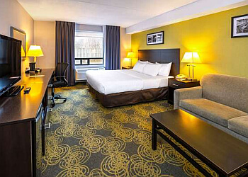Peterborough hotel Comfort Hotel & Suites