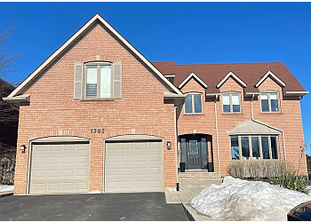 Burlington Couvreurs  Complete Roofing