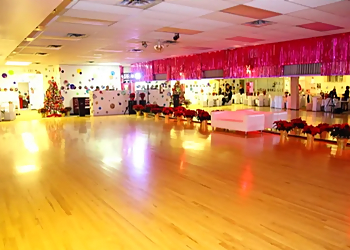 Continental Dance Club - Mississauga, ON Chorégraphie De Danse De Mariage - Dance Floor Image
