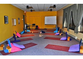 Levis yoga studio Cooperative Lévis Yoga Santé