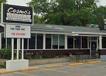 Sarnia Restaurants Italiens Cosmo's Family Restaurant