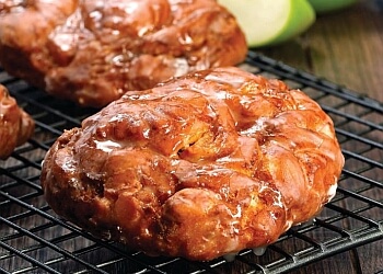 Niagara Falls bagel shop Country Style