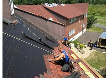 Granby roofing contractor Couvreur Roch et Fils Inc.