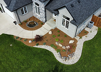 Sarnia Paysagistes Craievich Lawn & Landscaping Services Inc.