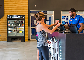 London gym Crunch Fitness London North