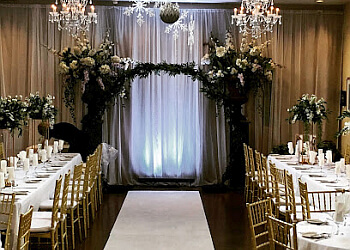 Belleville wedding planner Crushed Ice Productions