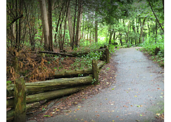 Whitby hiking trail Cullen Central Park