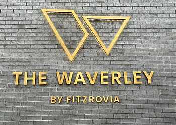 Aurora Magasins de enseignes Curb Signs Inc.