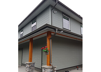 Abbotsford gutter cleaner Custom Fit Seamless Gutter Systems LTD.