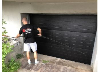 3 Best Garage Door Repair in Montreal, QC - Expert ...