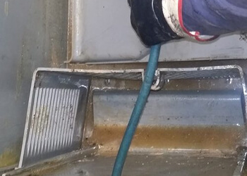 Kelowna Services De Fosses Septiques D & L Environmental Ltd.