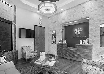 New Westminster plastic surgeon Dr. Jeannie Macdonald - MACDONALD PLASTIC SURGERY