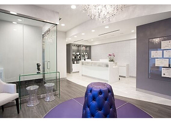 Oakville Chirurgien Plasticien Dr. Julie Khanna - ICLS DERMATOLOGY & PLASTIC SURGERY