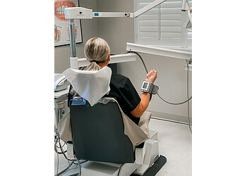 Sarnia cosmetic dentist Dr. Karen Davis - DR. KAREN DAVIS DENTISTRY