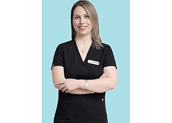 Halton Hills cosmetic dentist DR. Lida Hosseini - DOWNTOWN GEORGETOWN DENTAL