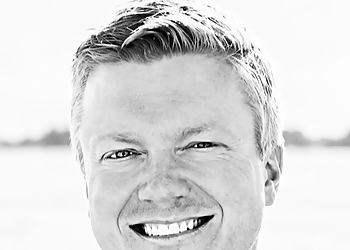 DR. MARK SUTHERLAND - DMS DENTISTRY DR. MARK SUTHERLAND - Halifax, NS Dentistes - Doctor Portrait Image