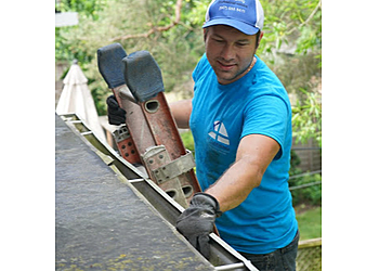 Mississauga Nettoyeurs De Gouttières DT Cleaning