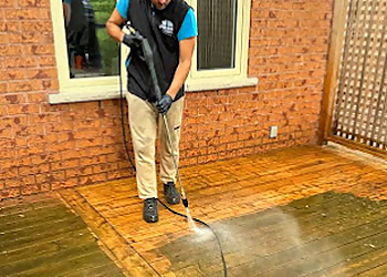 Mississauga Nettoyeurs De Gouttières DT Cleaning