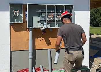DT-Electrical Contractors - Sault Ste Marie, ON Electricians - Tools and Equipment Image